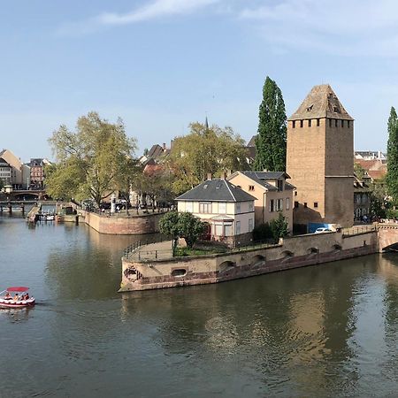 Luminous Apartment In Kehl Near Strasbourg, Conveniently Located Next To A Tram Stop With Direct Access To Strasbourg City Centre Bagian luar foto