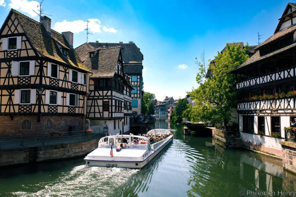 Luminous Apartment In Kehl Near Strasbourg, Conveniently Located Next To A Tram Stop With Direct Access To Strasbourg City Centre Bagian luar foto