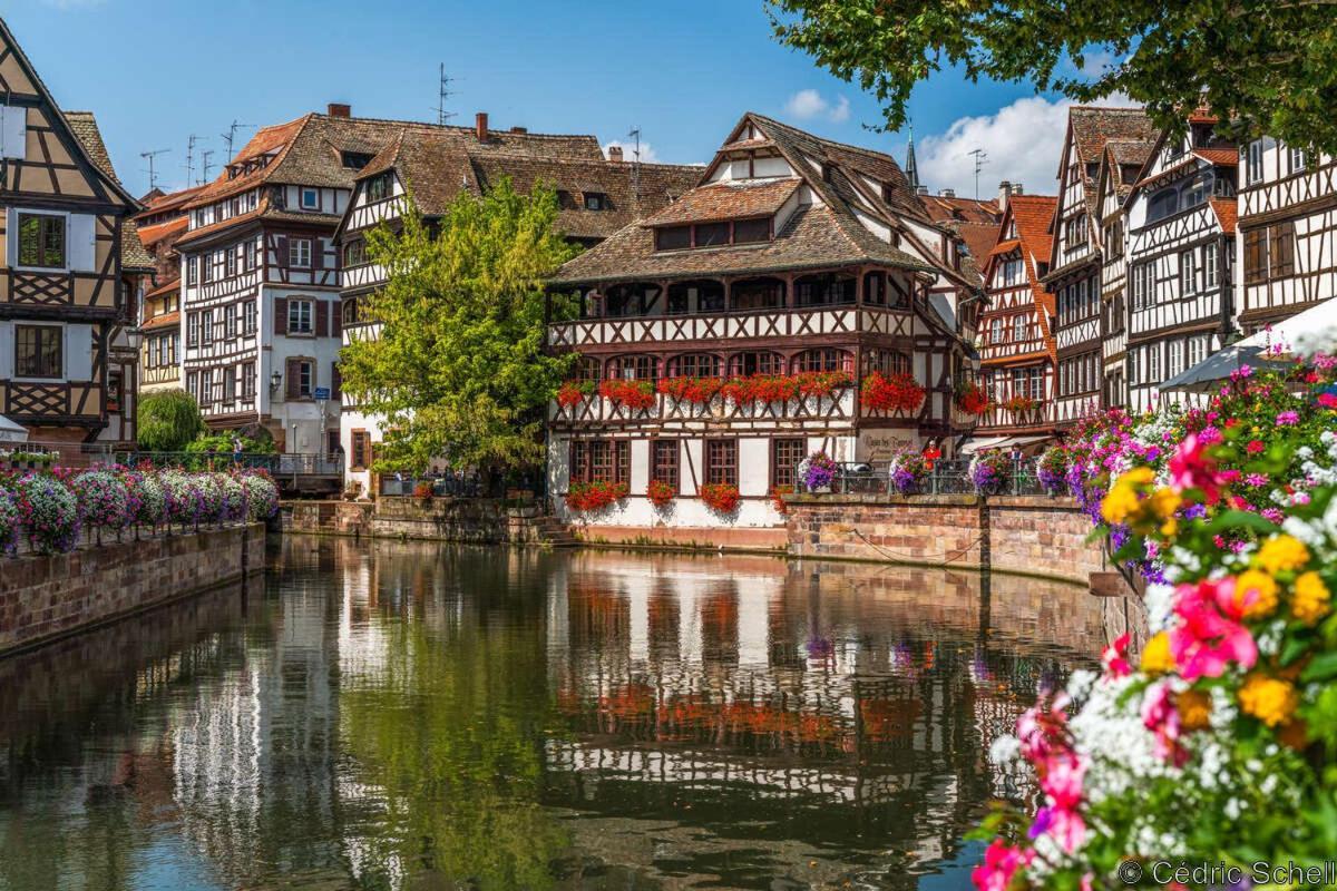 Luminous Apartment In Kehl Near Strasbourg, Conveniently Located Next To A Tram Stop With Direct Access To Strasbourg City Centre Bagian luar foto