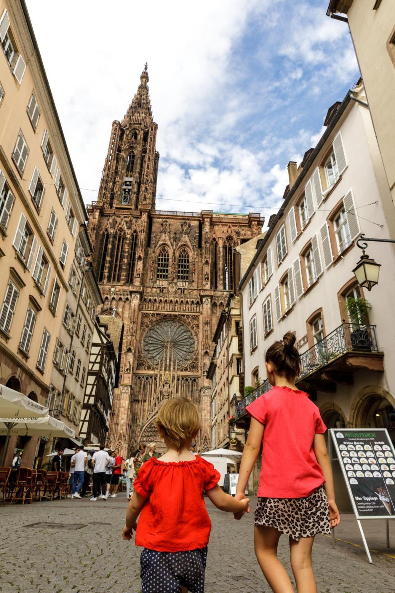 Luminous Apartment In Kehl Near Strasbourg, Conveniently Located Next To A Tram Stop With Direct Access To Strasbourg City Centre Bagian luar foto