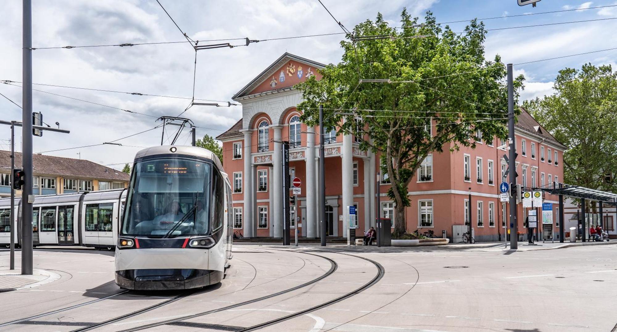 Luminous Apartment In Kehl Near Strasbourg, Conveniently Located Next To A Tram Stop With Direct Access To Strasbourg City Centre Bagian luar foto